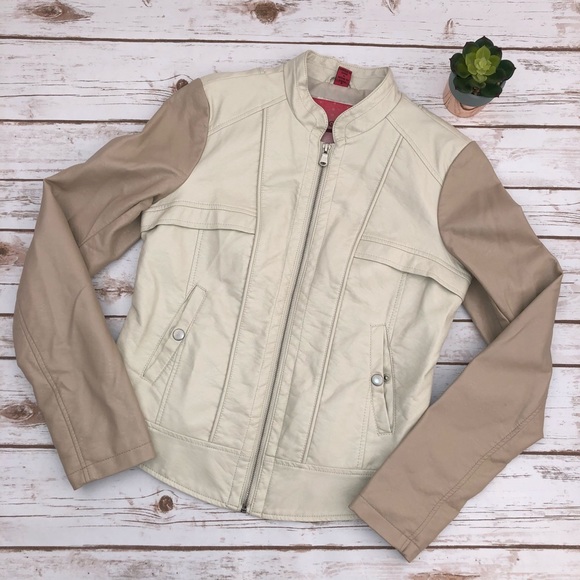 Bernardo Jackets & Blazers - Bernardo jacket & R & S jeans